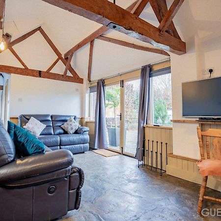 Host & Stay - Snodsbury Barn Upton Snodsbury 외부 사진